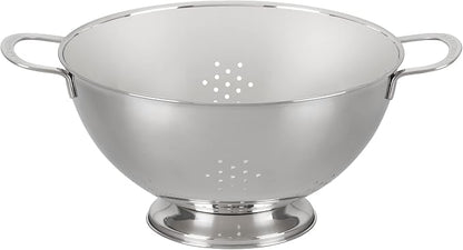 Le Creuset Set of 3 Stackable Colanders - Image 2
