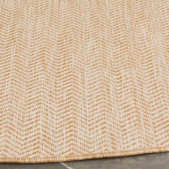 SAFAVIEH Outdoor Round Rug 4' - Image 2