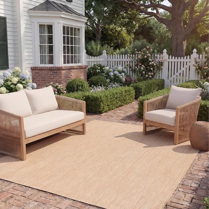 SAFAVIEH Outdoor Area Rug 6'7"x9'6" - Image 12