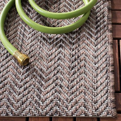 SAFAVIEH Outdoor Runner Rug 2'3"x16' - Image 5