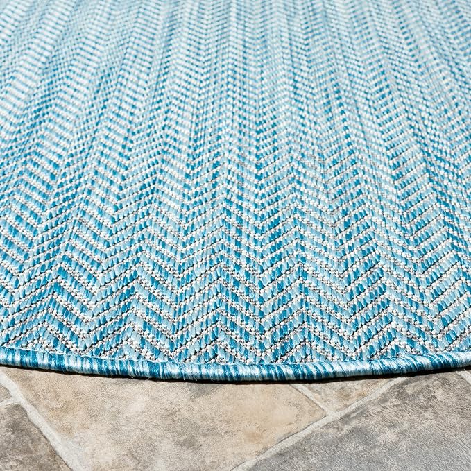 SAFAVIEH Outdoor Round Rug 10' - Image 4