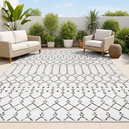 JONATHAN Y Moroccan Geometric Indoor Outdoor Area Rug 9X12 Cream/Black by JONATHANY