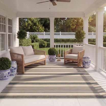 SAFAVIEH Courtyard Collection Area Rug by Unknown