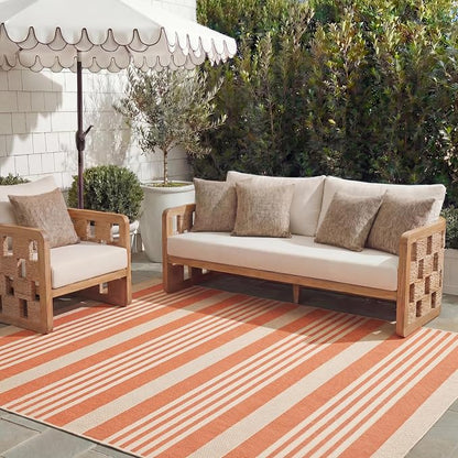 SAFAVIEH Washable Rug Outdoor Courtyard Collection by Unknown