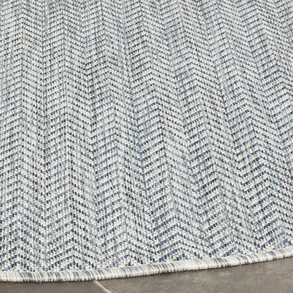 SAFAVIEH Outdoor Round Rug 5'3" - Image 3