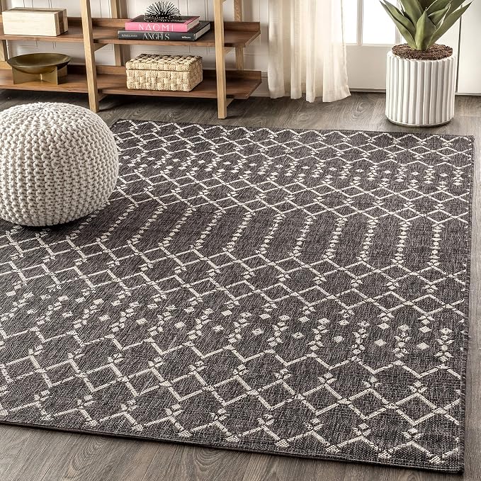 JONATHAN Y Moroccan Geometric Indoor Outdoor Area Rug 4X6 Black/Gray, Ourika - Image 3