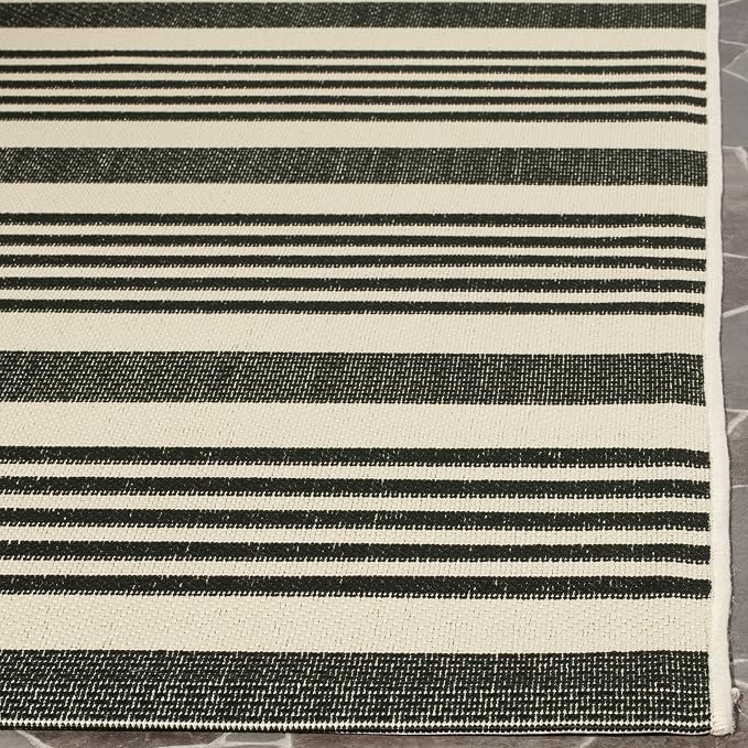 SAFAVIEH Washable Rug Outdoor Courtyard Collection - Image 4