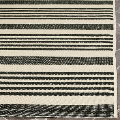 SAFAVIEH Courtyard Collection Runner Rug - Image 3
