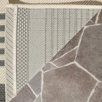 SAFAVIEH Washable Rug Outdoor Courtyard Collection - Image 5