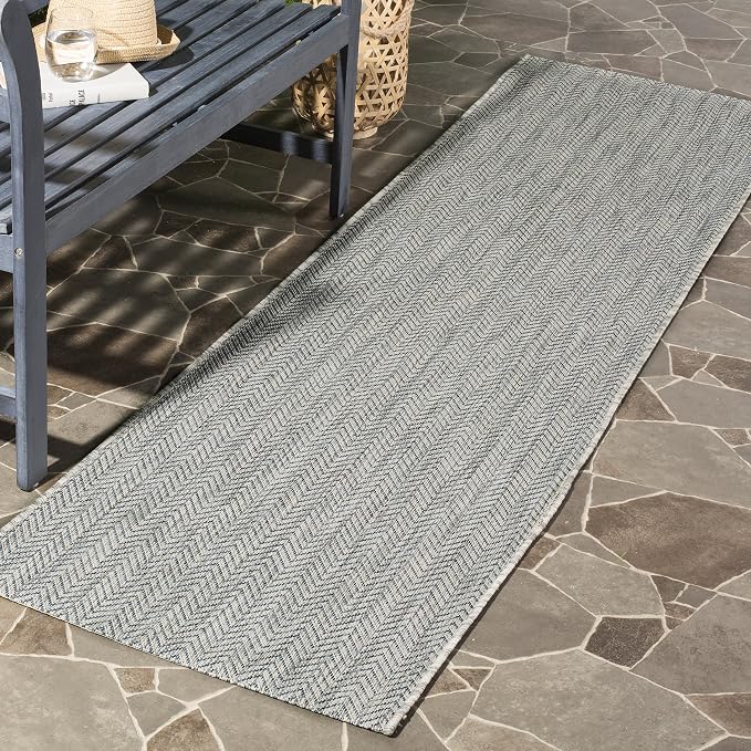 SAFAVIEH Outdoor Runner Rug 2'3"x6'7" by Unknown