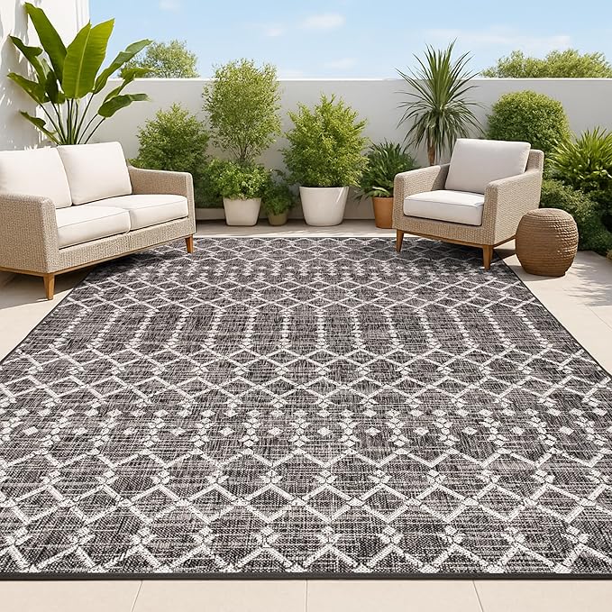 JONATHAN Y Moroccan Geometric Indoor Outdoor Area Rug 4X6 Black/Gray, Ourika by JONATHANY