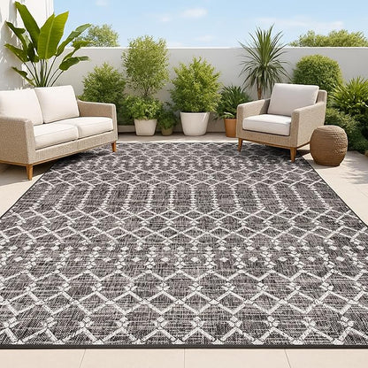 JONATHAN Y Moroccan Geometric Indoor Outdoor Area Rug 4X6 Black/Gray, Ourika by JONATHANY
