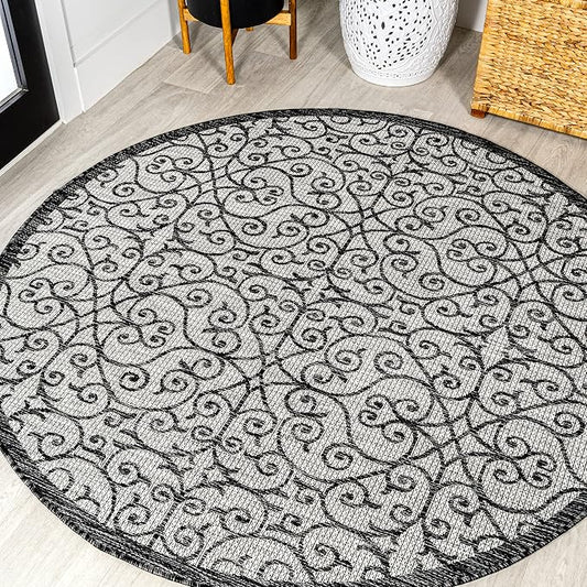 JONATHAN Y Vintage Filigree Indoor Outdoor Round Area Rug 8 Ft Light Gray/Black by JONATHANY