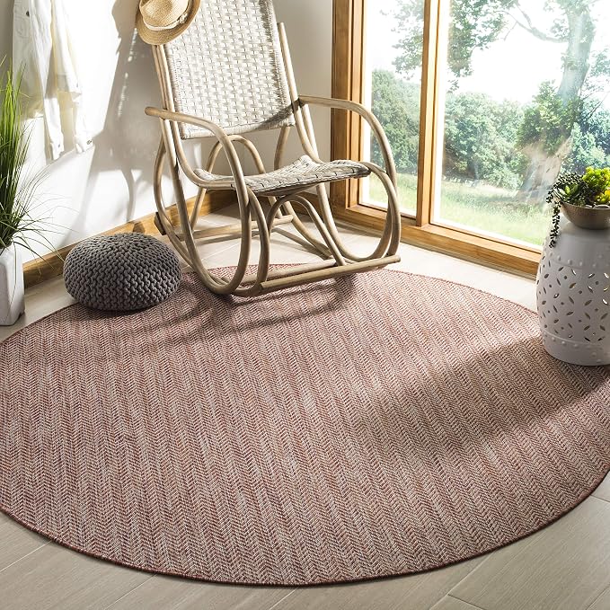 SAFAVIEH Outdoor Round Rug 4' by Unknown
