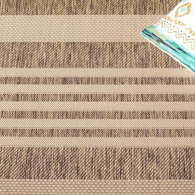 SAFAVIEH Washable Rug Outdoor Courtyard Collection - Image 5