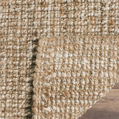 SAFAVIEH Area Rug 6x9 - Image 7