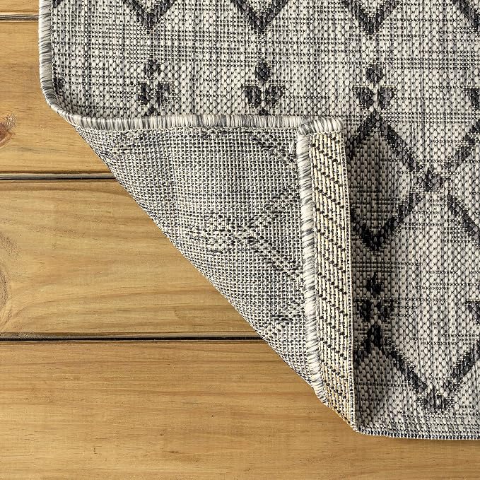 JONATHAN Y Moroccan Geometric Indoor Outdoor Area Rug 3X5 Light Gray/Black - Image 4