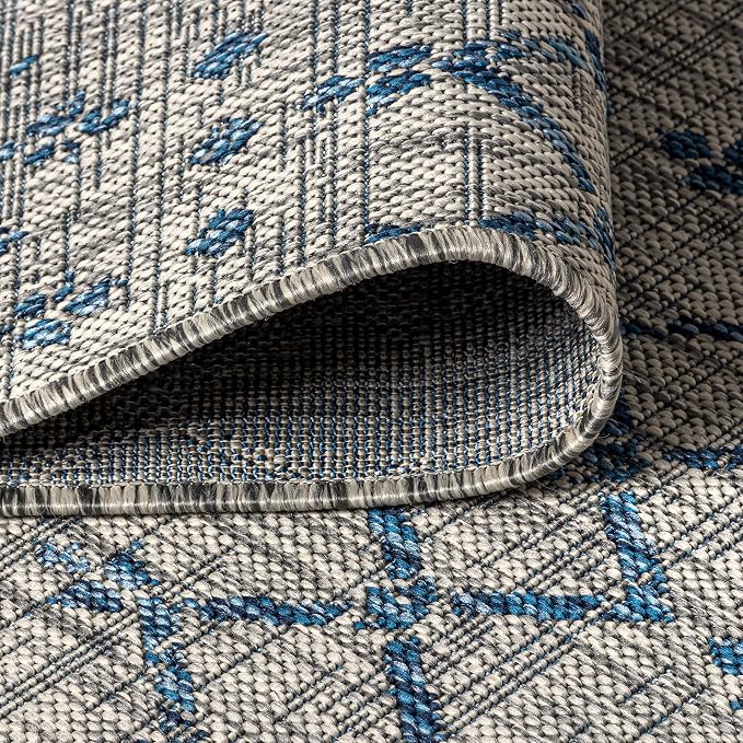 JONATHAN Y Moroccan Geometric Indoor Outdoor Square Area Rug 4X4 Light Gray/Navy - Image 5