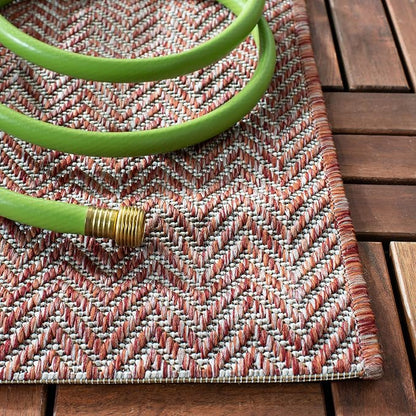 SAFAVIEH Outdoor Runner Rug 2'3"x8' - Image 3
