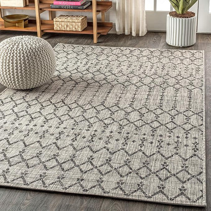 JONATHAN Y Moroccan Geometric Indoor Outdoor Area Rug 3X5 Light Gray/Black - Image 3
